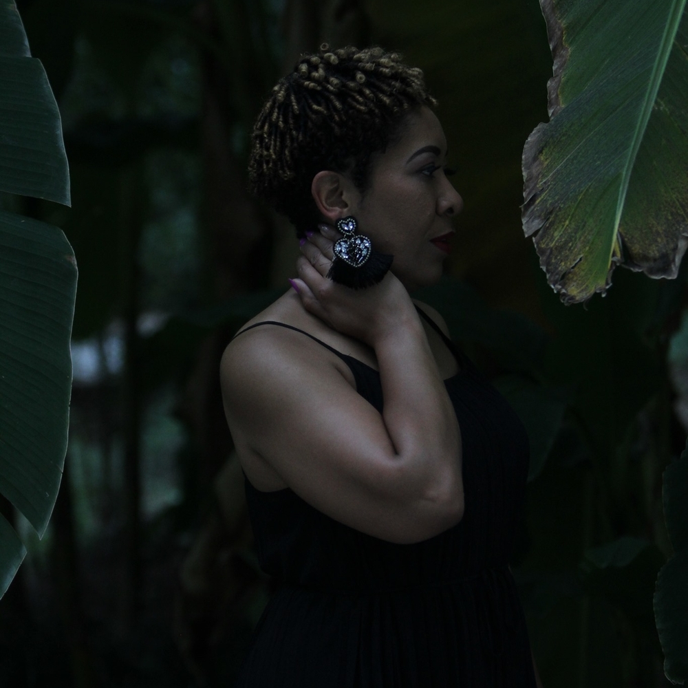 Meet your Posher, Crystal